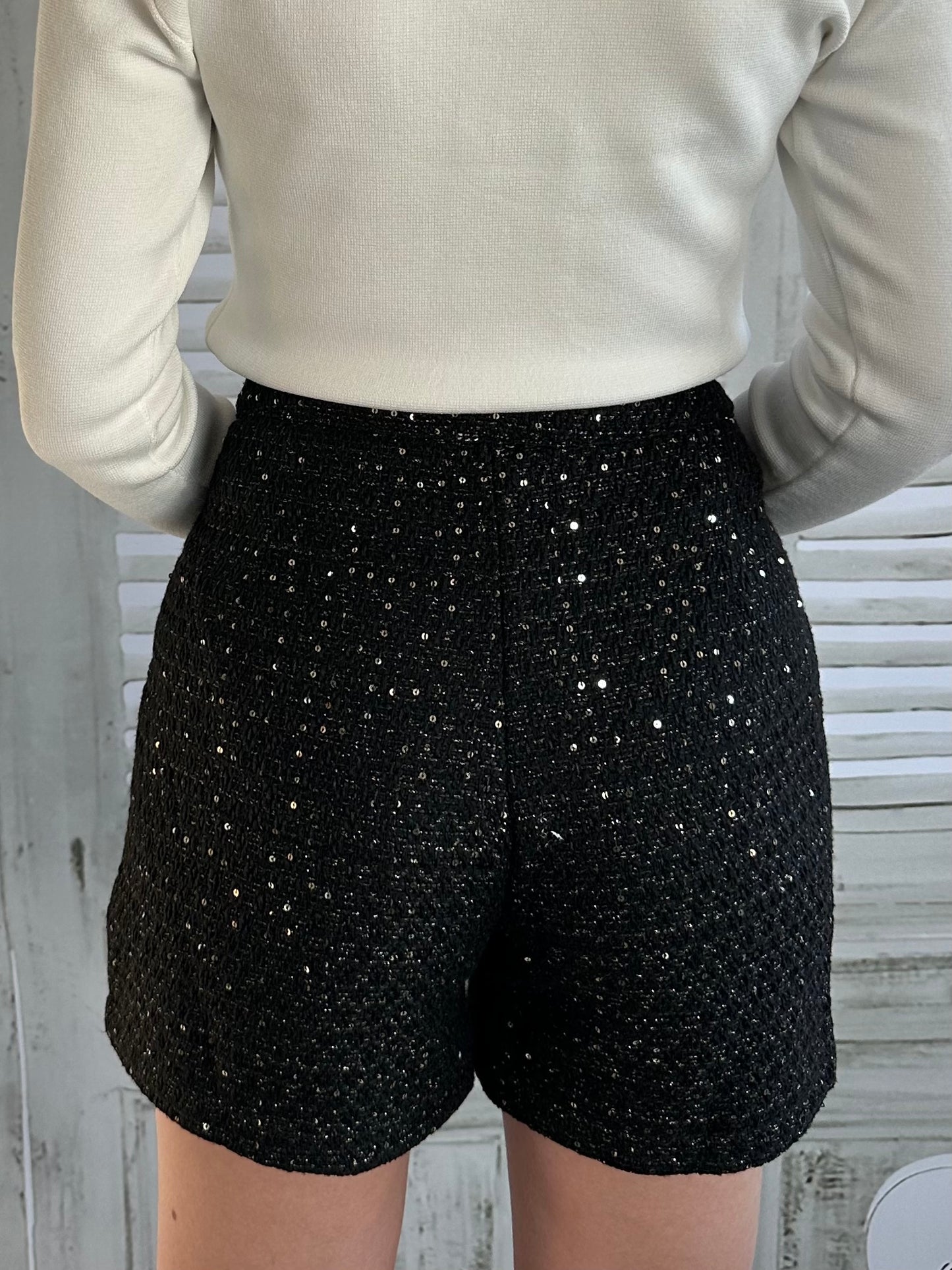 Short Neyla